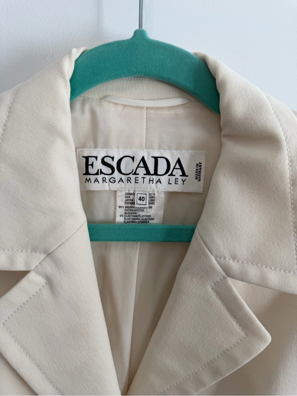 Vintage Escada Margaretha Ley Ivory Equestrian Horsebit Longline Blazer 40 - Picture 8 of 13